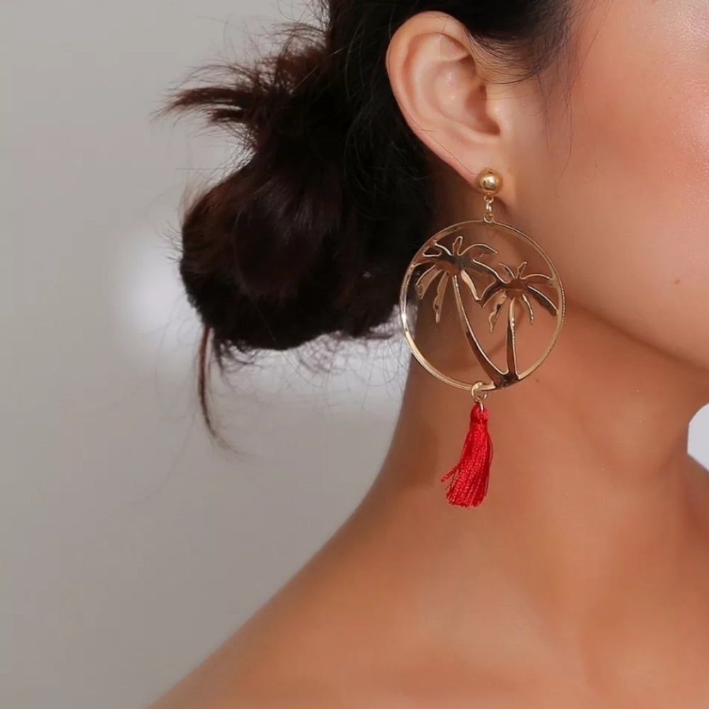 Melissa| Palm tree earrings - Picture 2 of 3